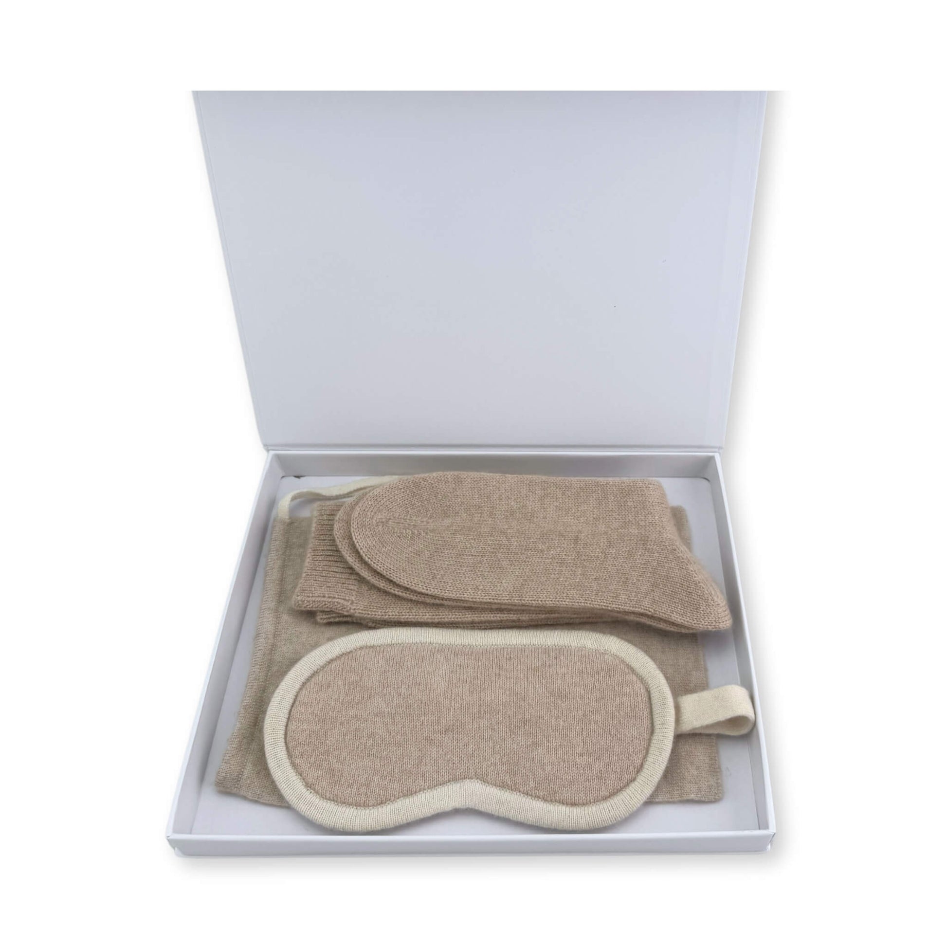 100% Cashmere Travel Eye Mask, Socks & Pouch Set Beige // sample-Jet&Bo
