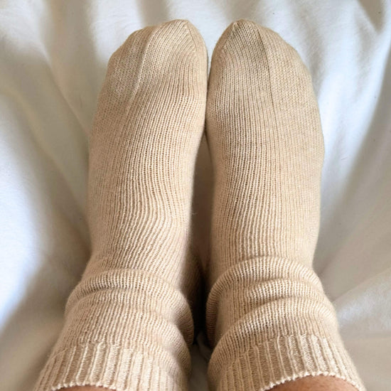 'Hygge' Cashmere Bed Socks (Women's)-Jet&Bo