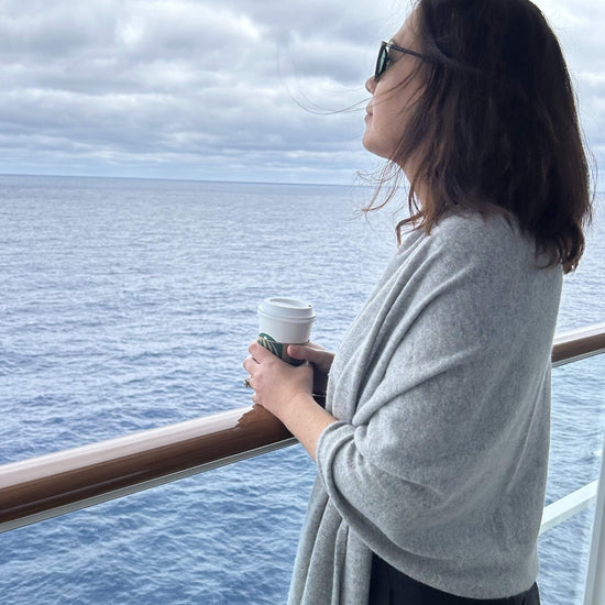 'So Soft, So Smart' Cashmere Travel Wrap & Blanket (Gray)-Jet&Bo