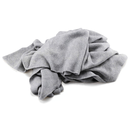 'So Soft, So Smart' Lightweight Cashmere Travel Wrap Gray // second-Jet&Bo