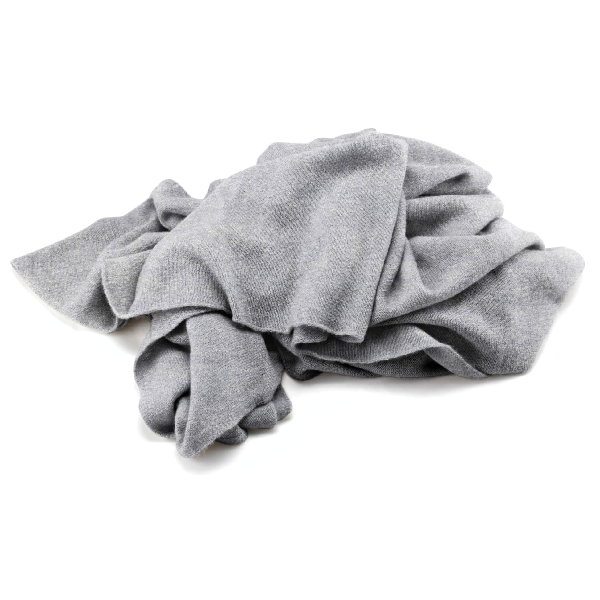 'So Soft, So Smart' Lightweight Cashmere Travel Wrap Gray // second-Jet&Bo
