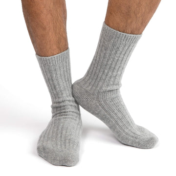 'Hygge' Cashmere Socks (Men's Gray)