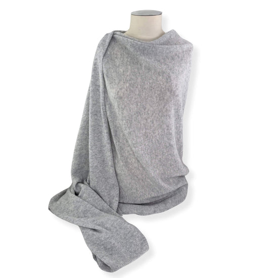 'So Soft, So Smart' Lightweight Cashmere Travel Wrap Gray // second-Jet&Bo
