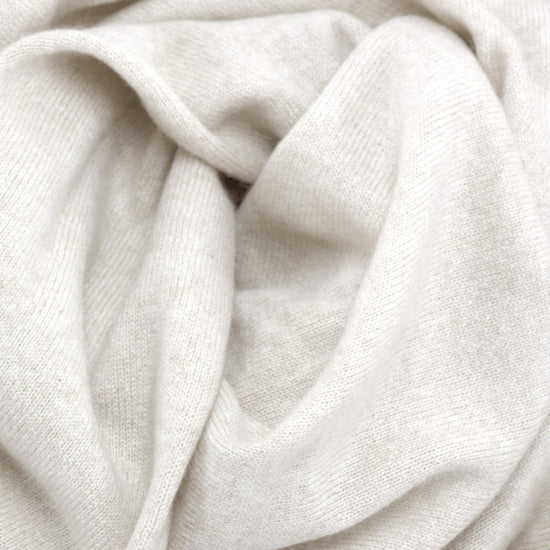 'So Soft, So Smart' Cashmere Travel Wrap & Blanket Ivory // second-Jet&Bo