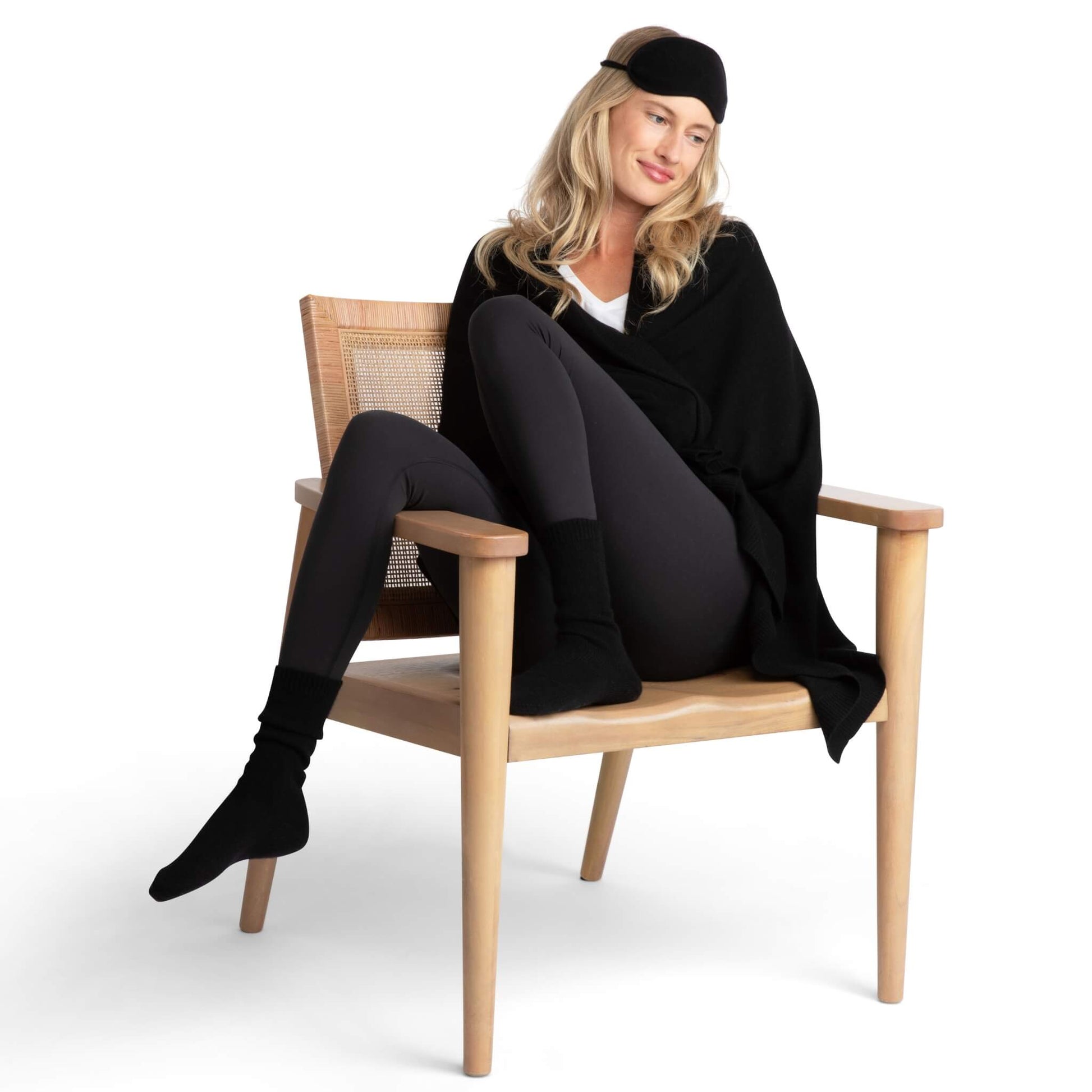 'Make Travel Luxurious Again' Cashmere Travel Set (Black)-Jet&amp;Bo