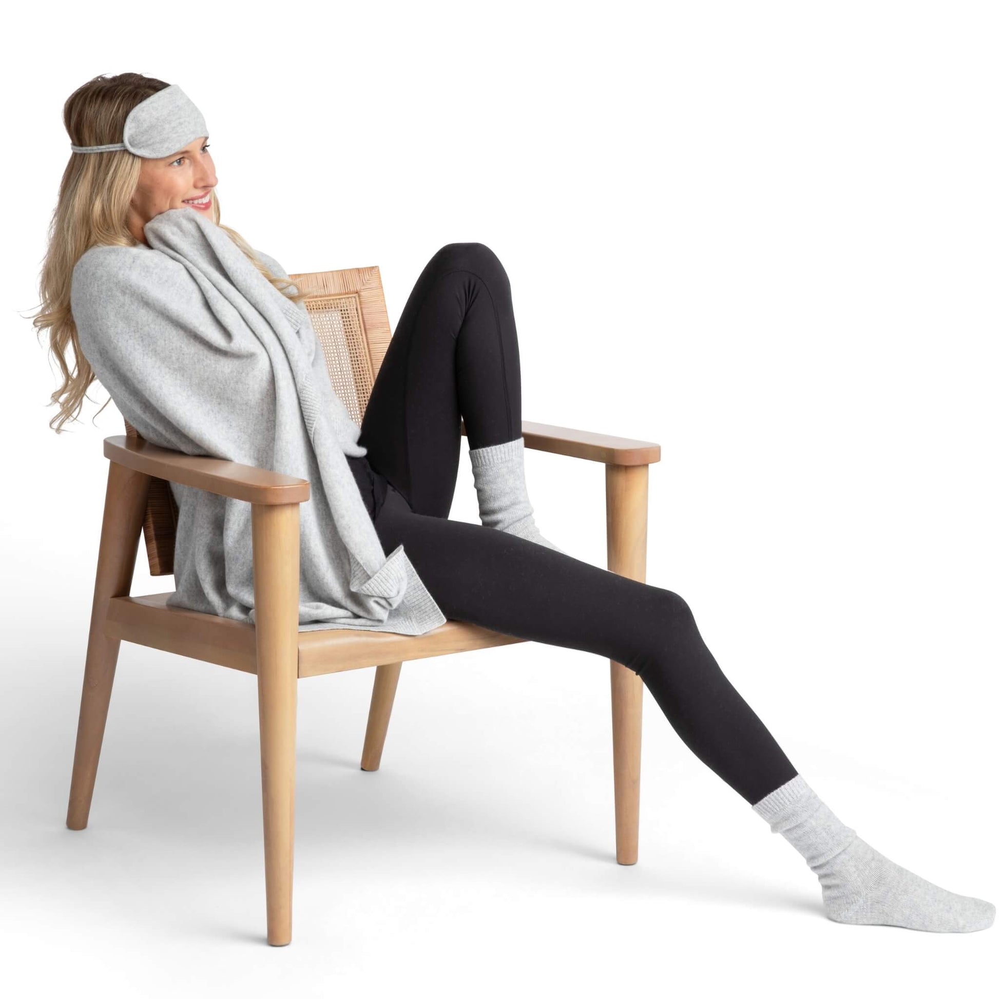 'Make Travel Luxurious Again' Cashmere Travel Set (Gray)-Jet&amp;Bo