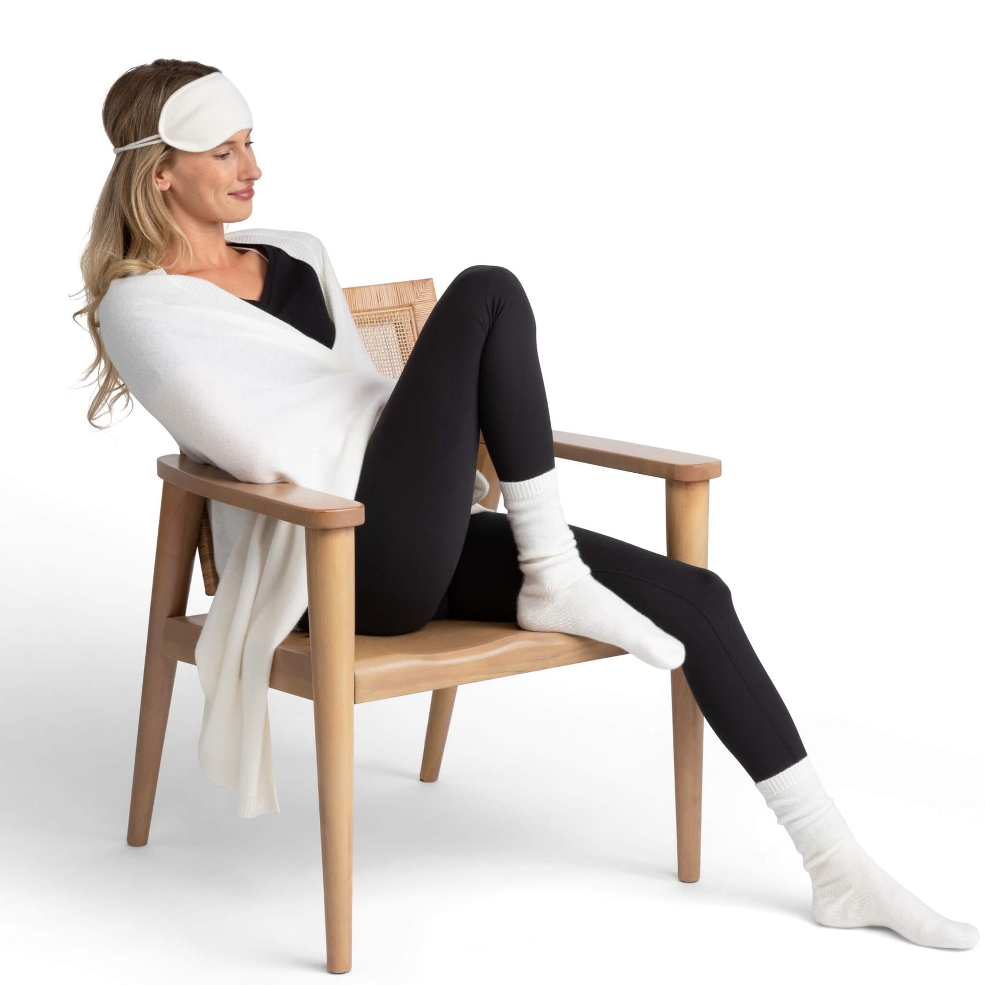 'Make Travel Luxurious Again' Cashmere Travel Set (Ivory)-Jet&amp;Bo