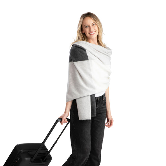 'So Soft, So Smart' Lightweight Colorblock Cashmere Travel Wrap (Gray)-Jet&amp;Bo