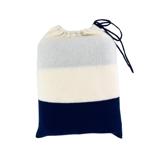 Cashmere Merino Blend Travel Blanket & Pouch White & Navy // sample